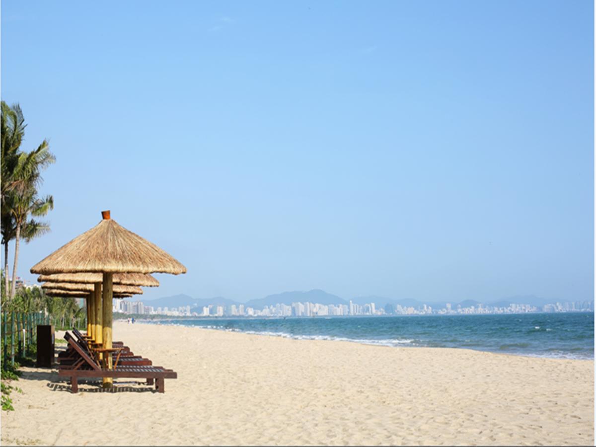 Ramada Plaza By Wyndham Sanya Bay Hotel Exterior photo